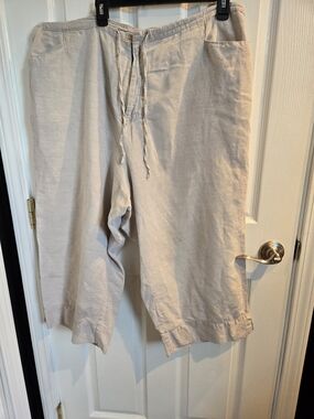 Venezia Beige Linen-Blend Pants with Navy Label